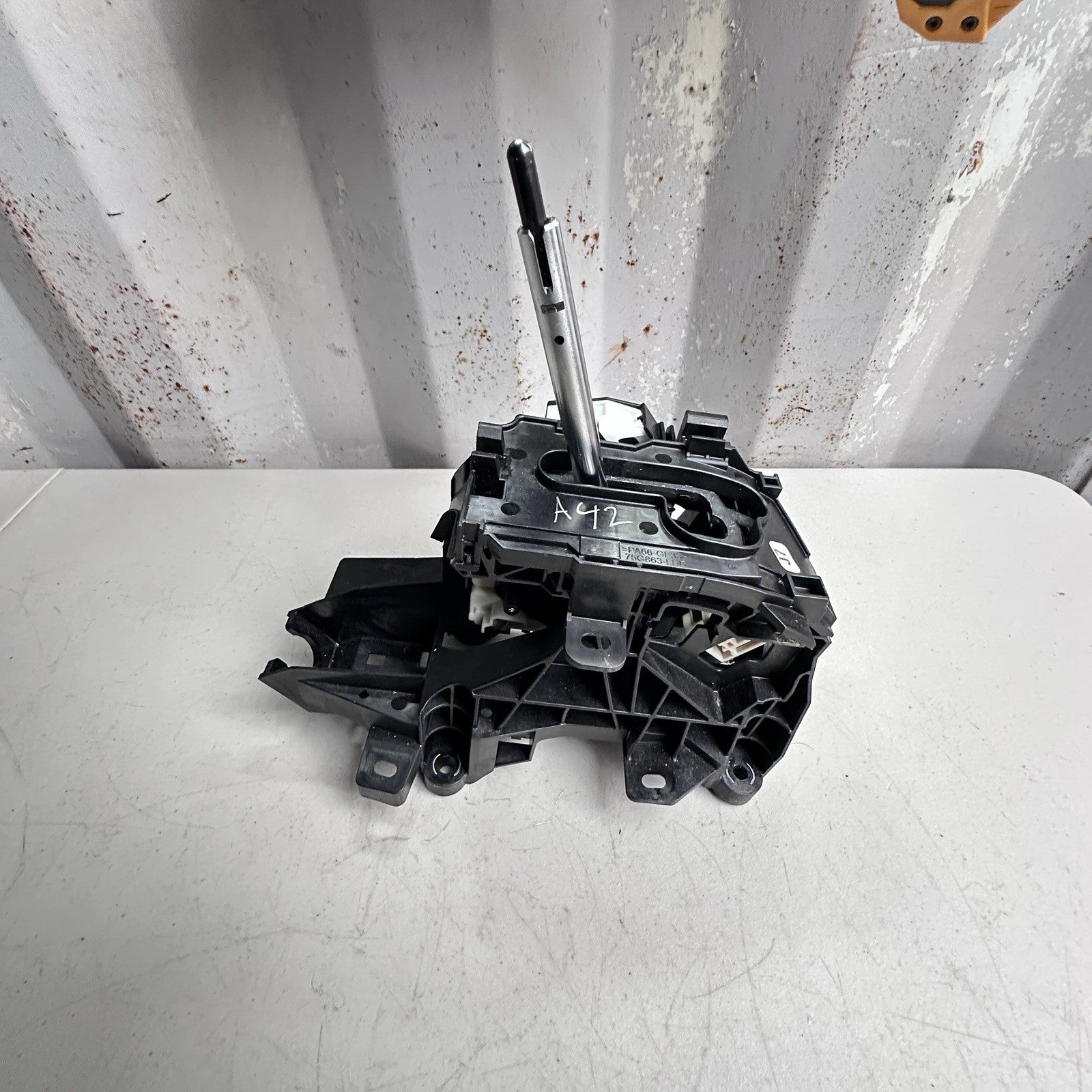 2020-2022 TOYOTA COROLLA FLOOR GEAR SHIFTER BLACK 2.0L AT FWD