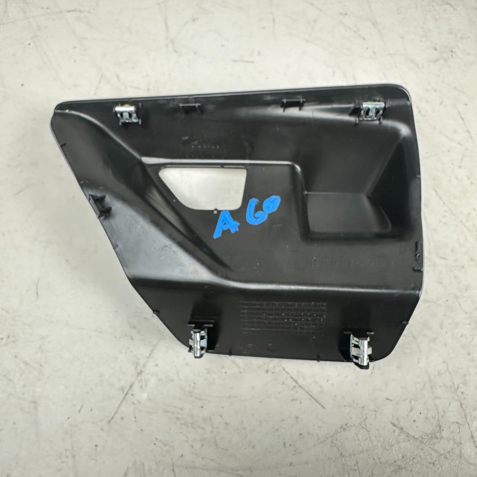 2014-2019 CHEVROLET CORVETTE RIGHT PASSENGER SIDE QUARTER TRIM COVER PANEL OEM