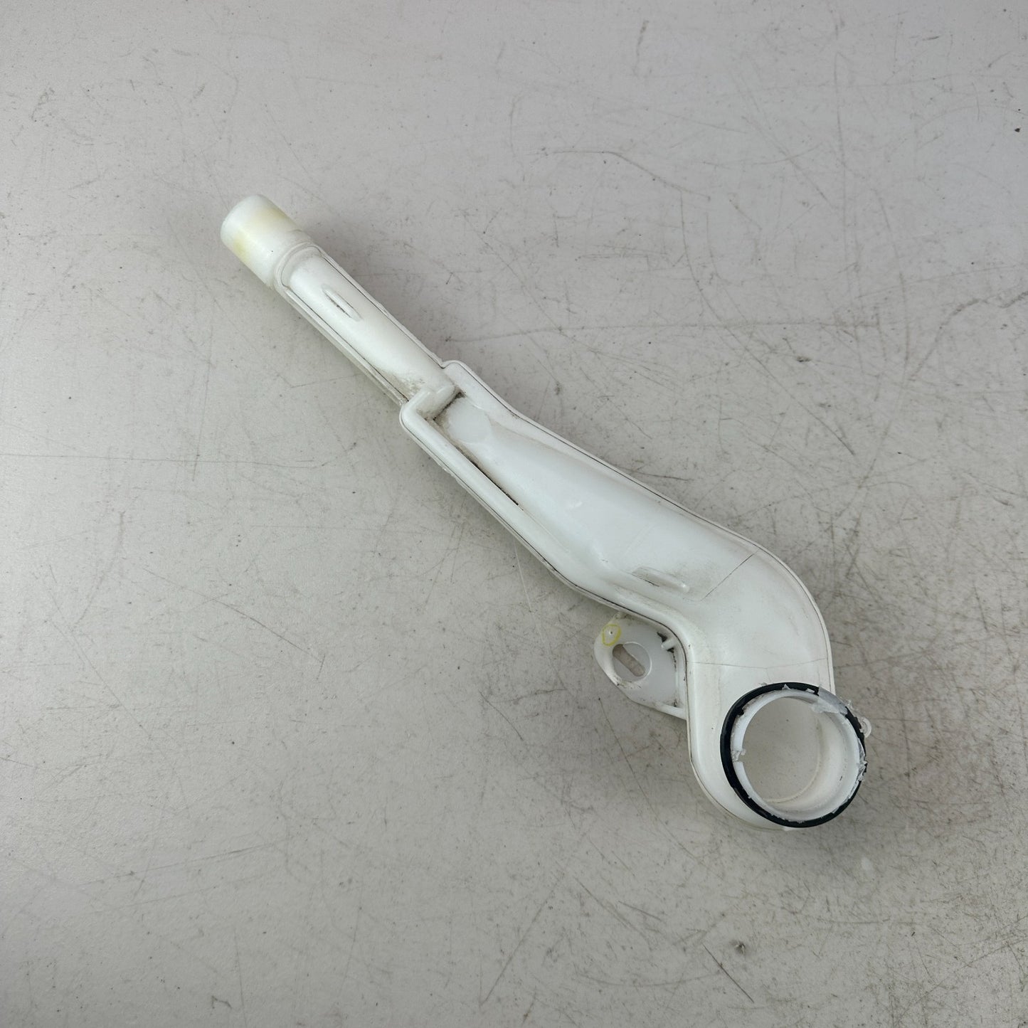 2016–2024 CHEVROLET CAMARO WINDSHIELD WASHER FLUID FILLER NECK TUBE OEM 23133253