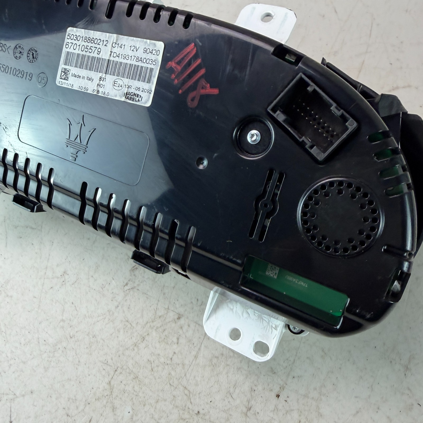 2017-2024 MASERATI LEVANTE SPEEDOMETER INSTRUMENT CLUSTER 670105579 30K MILEAGE