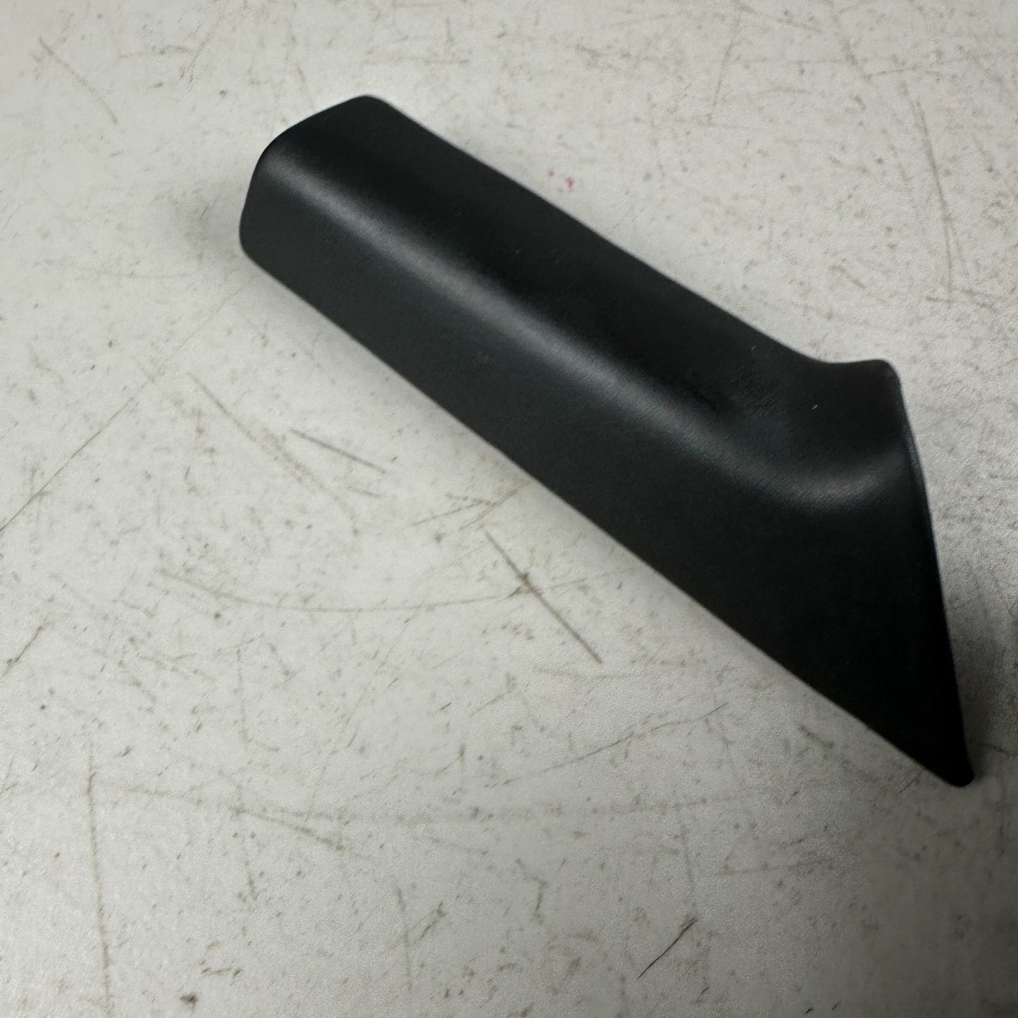 2014 - 2019 CHEVROLET CORVETTE DASHBOARD DASH RIGHT SIDE GRIP GRAB HANDLE OEM