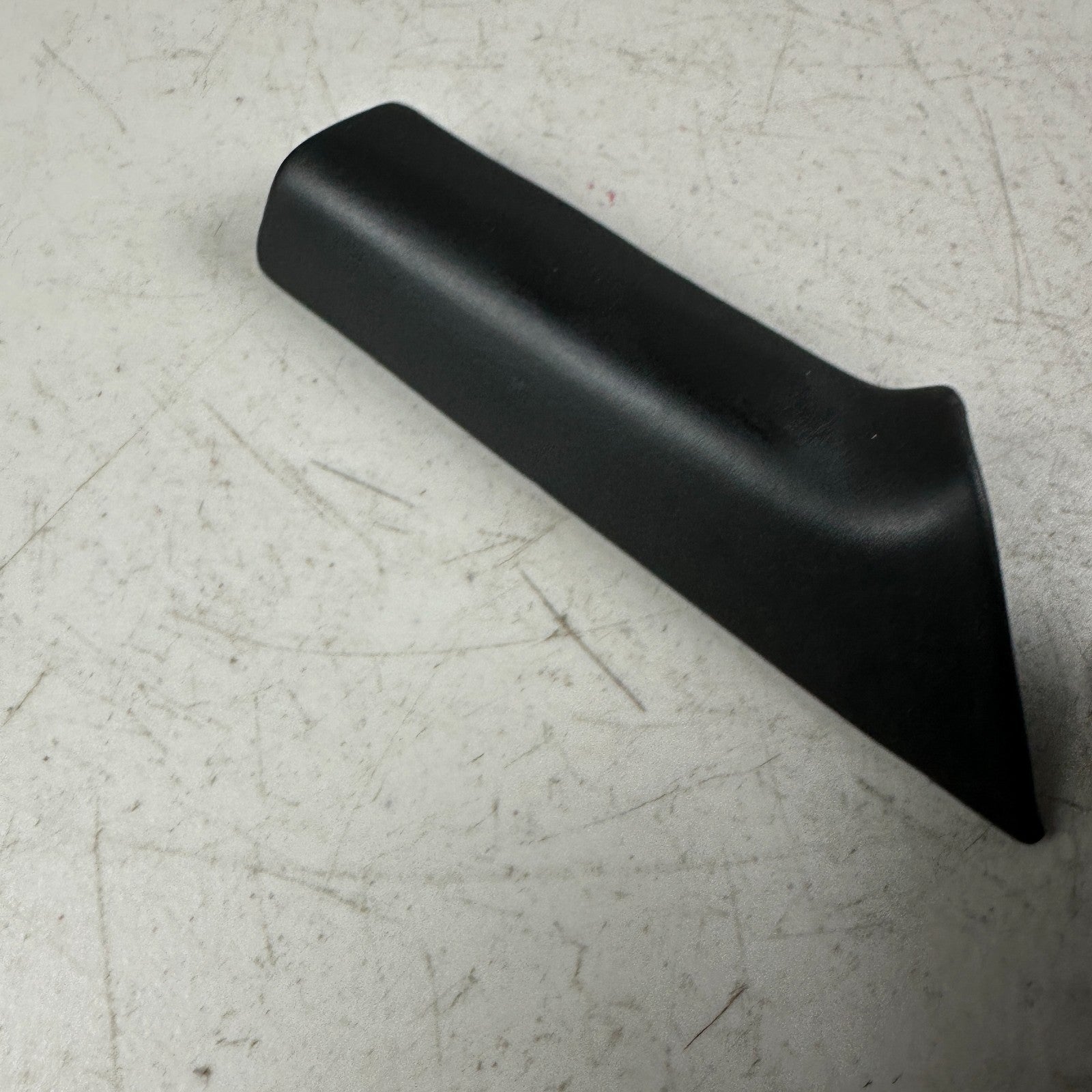 2014 - 2019 CHEVROLET CORVETTE DASHBOARD DASH RIGHT SIDE GRIP GRAB HANDLE OEM