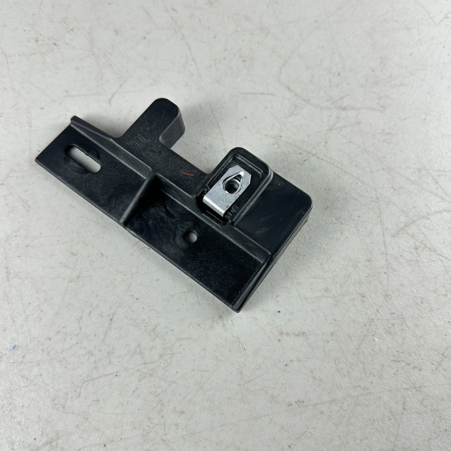 2005-2013 CHEVROLET CORVETTE C6 FRONT CENTER CONSOLE ASSEMBLY BRACKET OEM