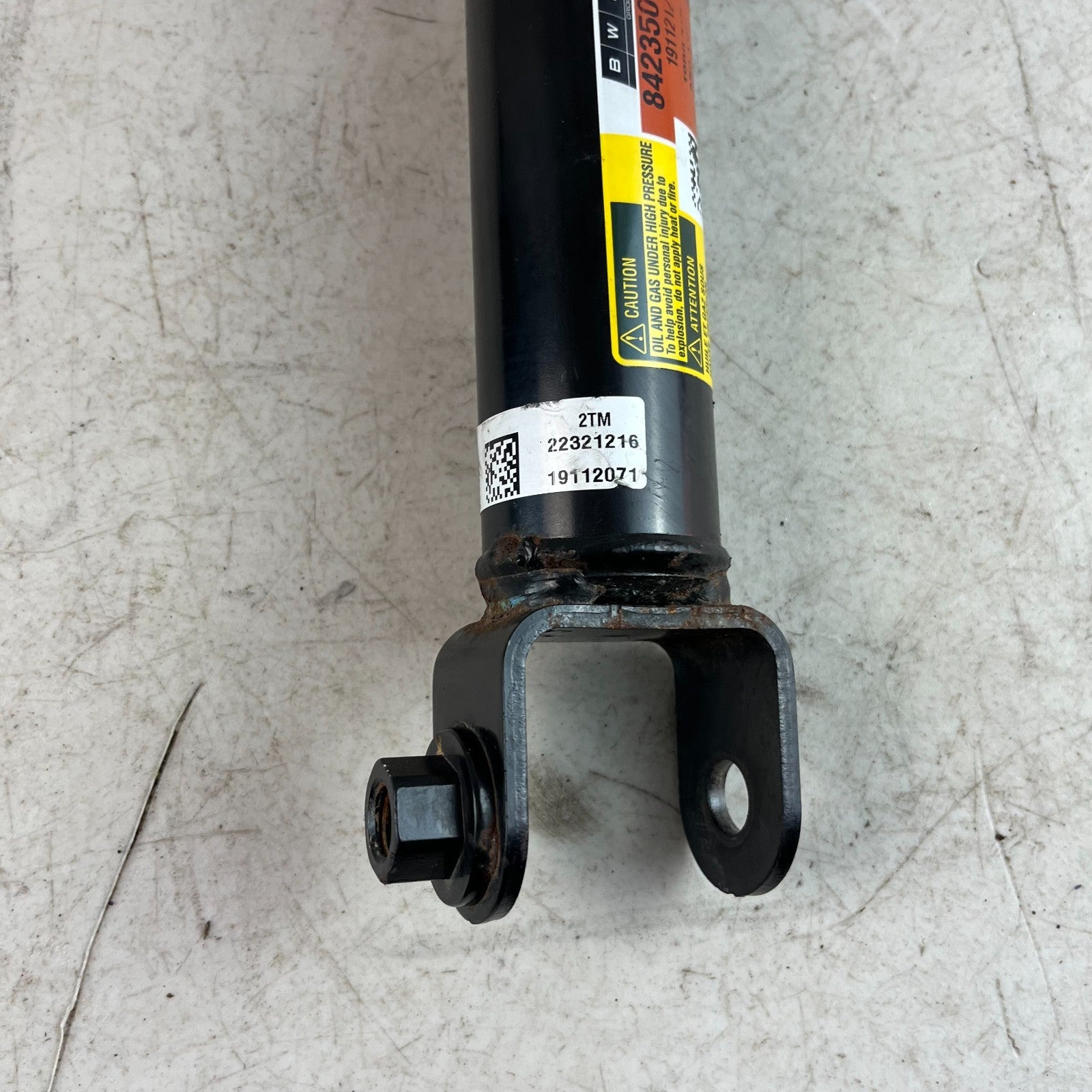 2014-2019 CHEVY CORVETTE REAR LEFT OR RIGHT SIDE SHOCK STRUT ABSORBER 84235051