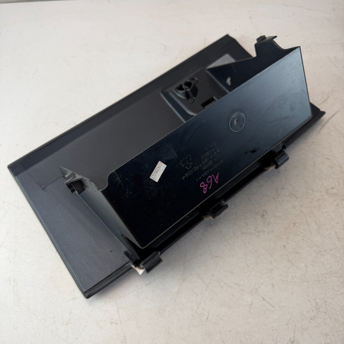 05-13 CHEVROLET CORVETTE C6 DASH GLOVE BOX COMPARTMENT STORAGE DOOR LID BLACK