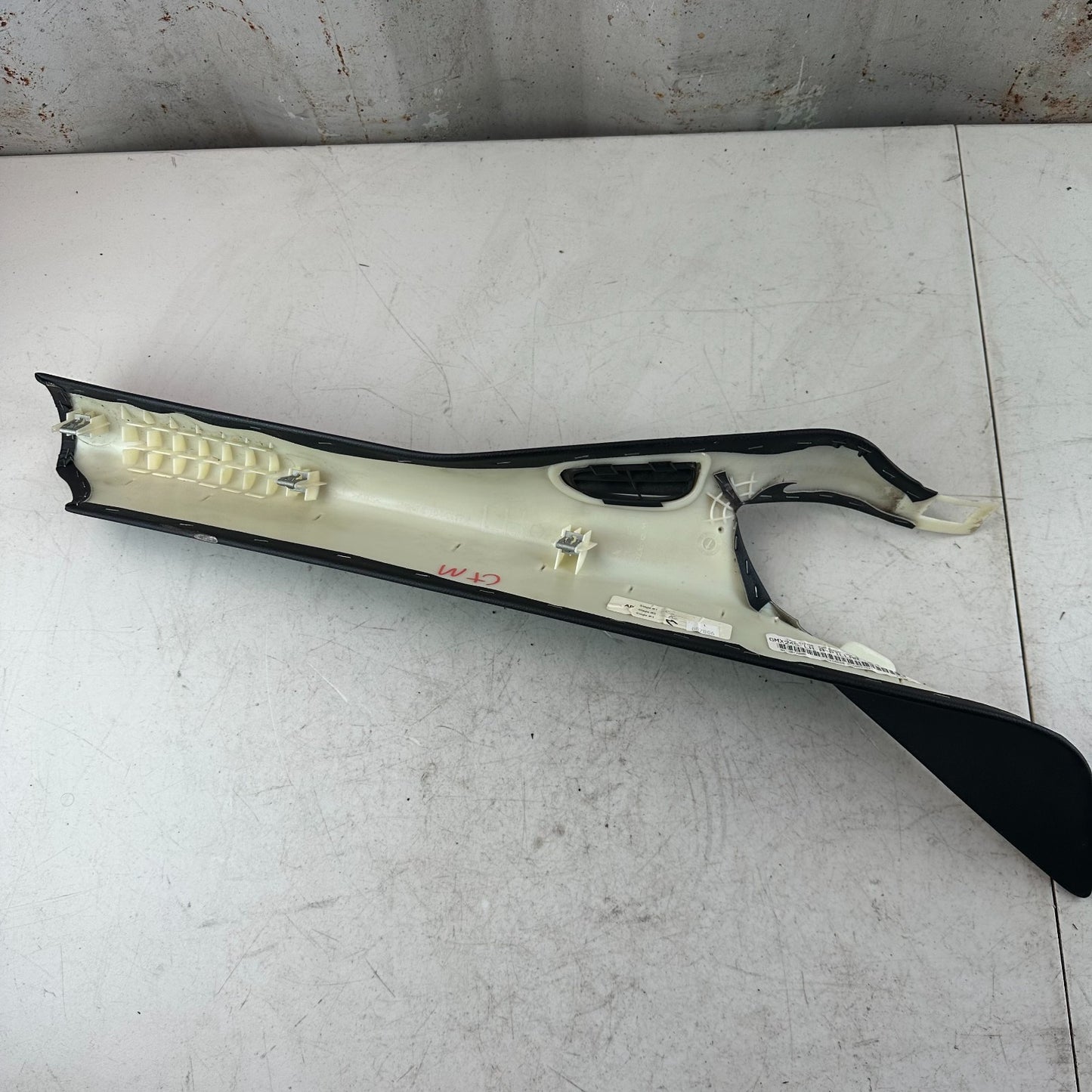 05-13 CHEVROLET CORVETTE C6 WINDSHIELD FRONT LEFT A-PILLAR TRIM COVER PANEL OEM