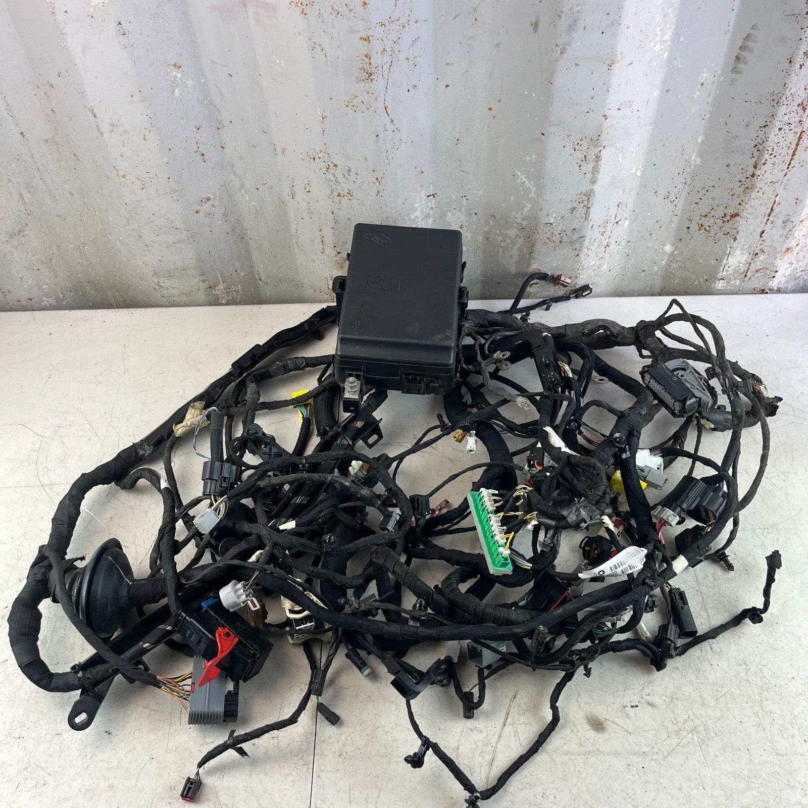 2015 DODGE CHALLENGER ENGINE ROOM FRONT BODY WIRE WIRING HARNESS 68225889AD OEM