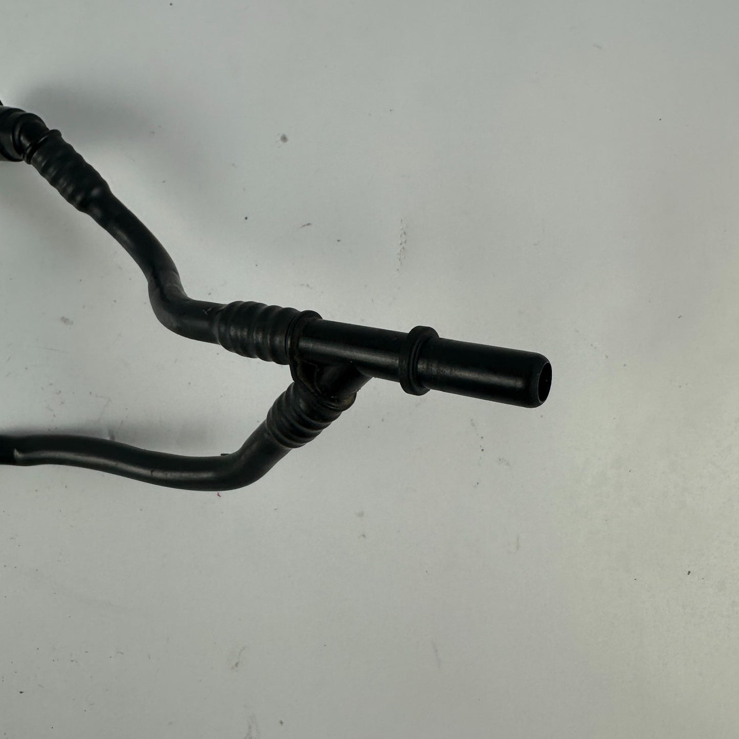 2010-2015 CHEVROLET CAMARO FUEL RETURN VACUUM LINE HOSE PIPE OEM