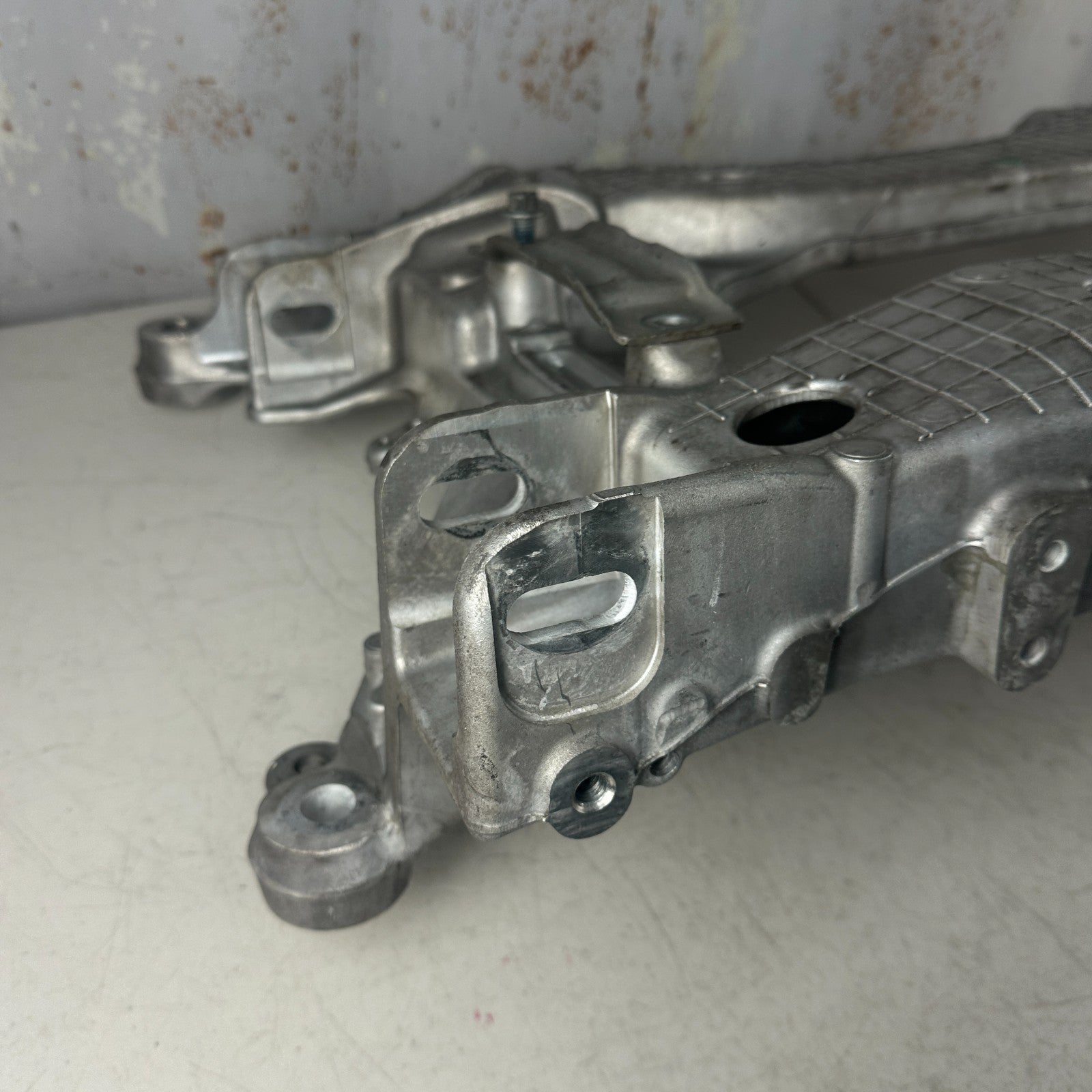 2014-2019 CORVETTE C7 FRONT ENGINE CRADLE SUSPENSION CROSSMEMBER 23314300 OEM