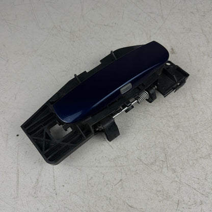 2011-2023 DODGE CHALLENGER FRONT RIGHT SIDE DOOR EXTERIOR HANDLE BLUE 68066174AG