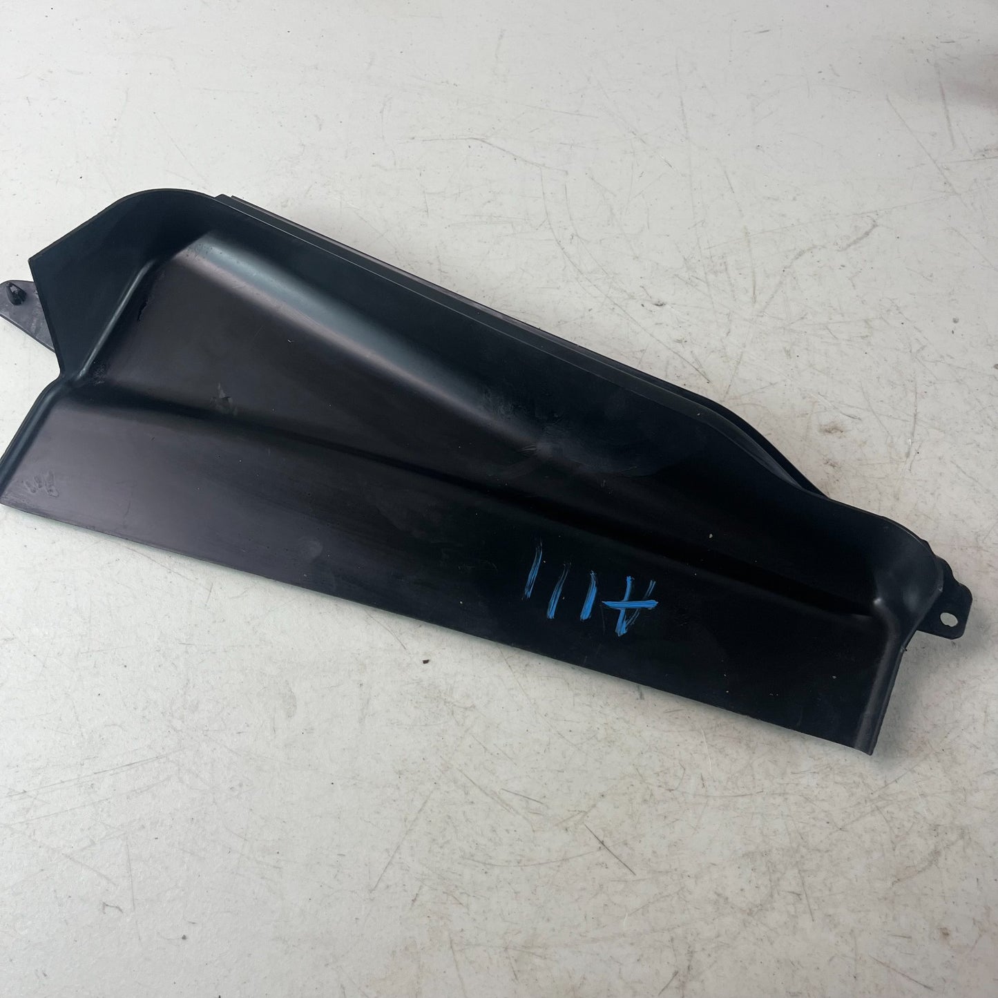 2016 - 2024 CHEVROLET CAMARO FRONT RIGHT COWL PLENUM WATER DEFLECTOR COVER OEM