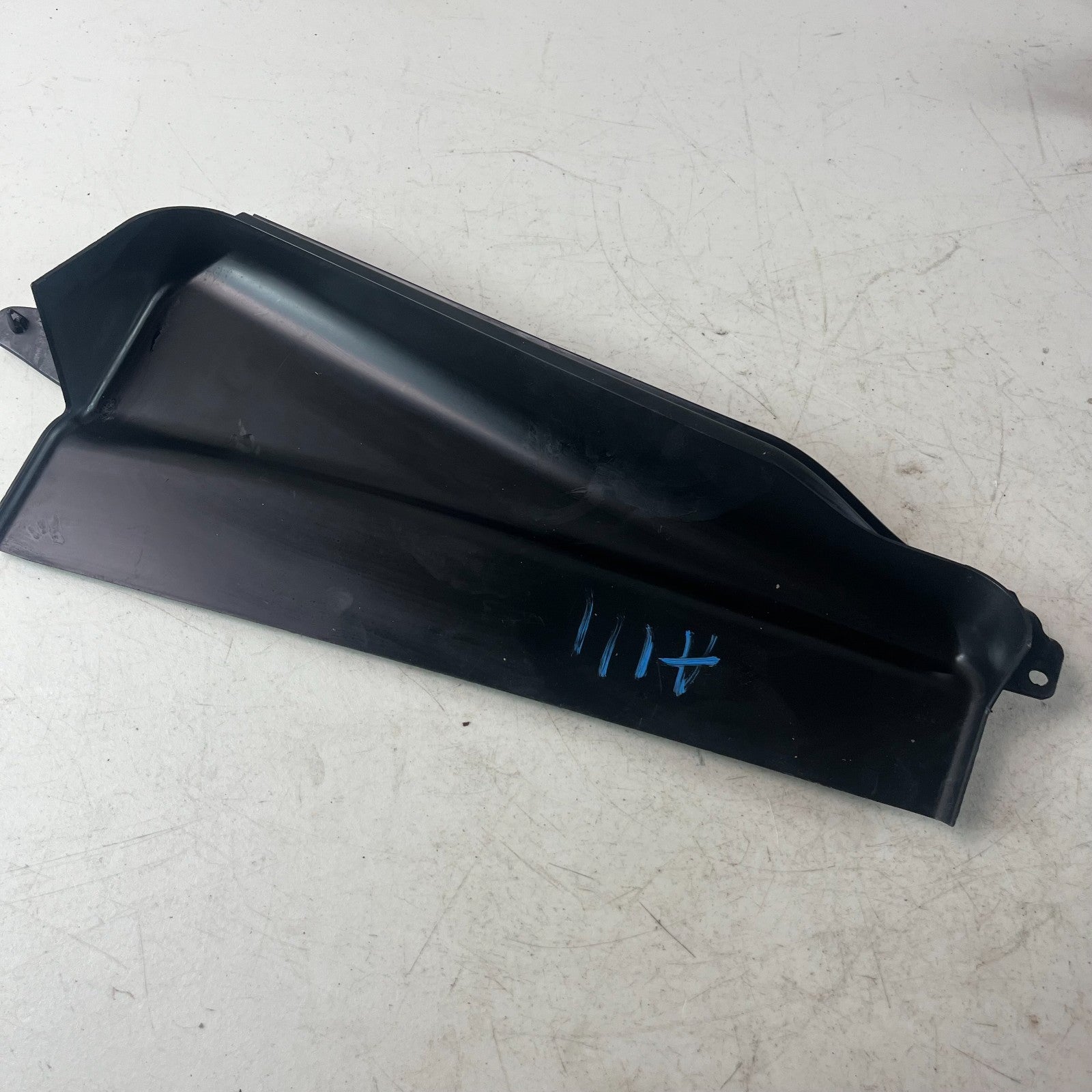 2016 - 2024 CHEVROLET CAMARO FRONT RIGHT COWL PLENUM WATER DEFLECTOR COVER OEM