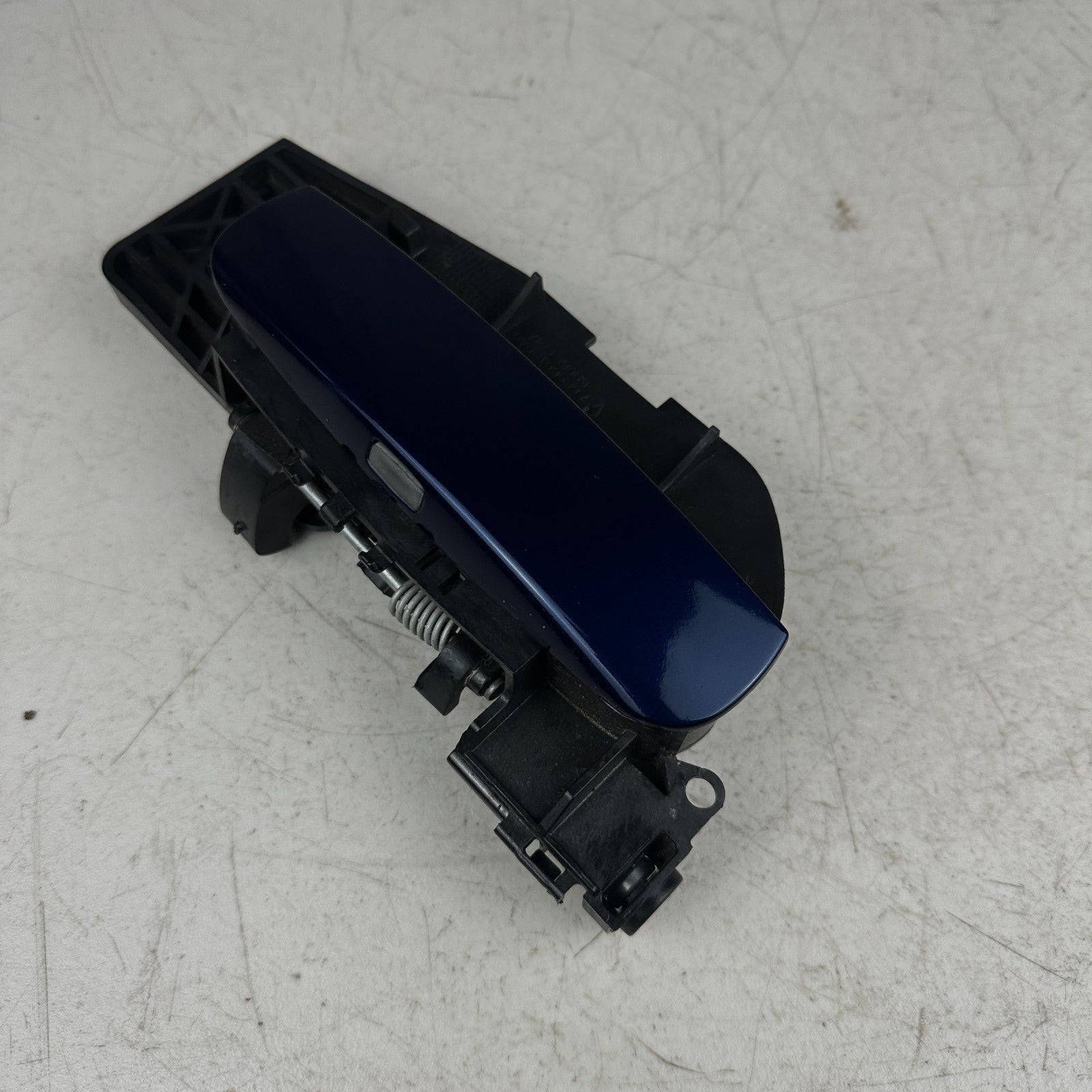 2011-2023 DODGE CHALLENGER FRONT RIGHT SIDE DOOR EXTERIOR HANDLE BLUE 68066174AG