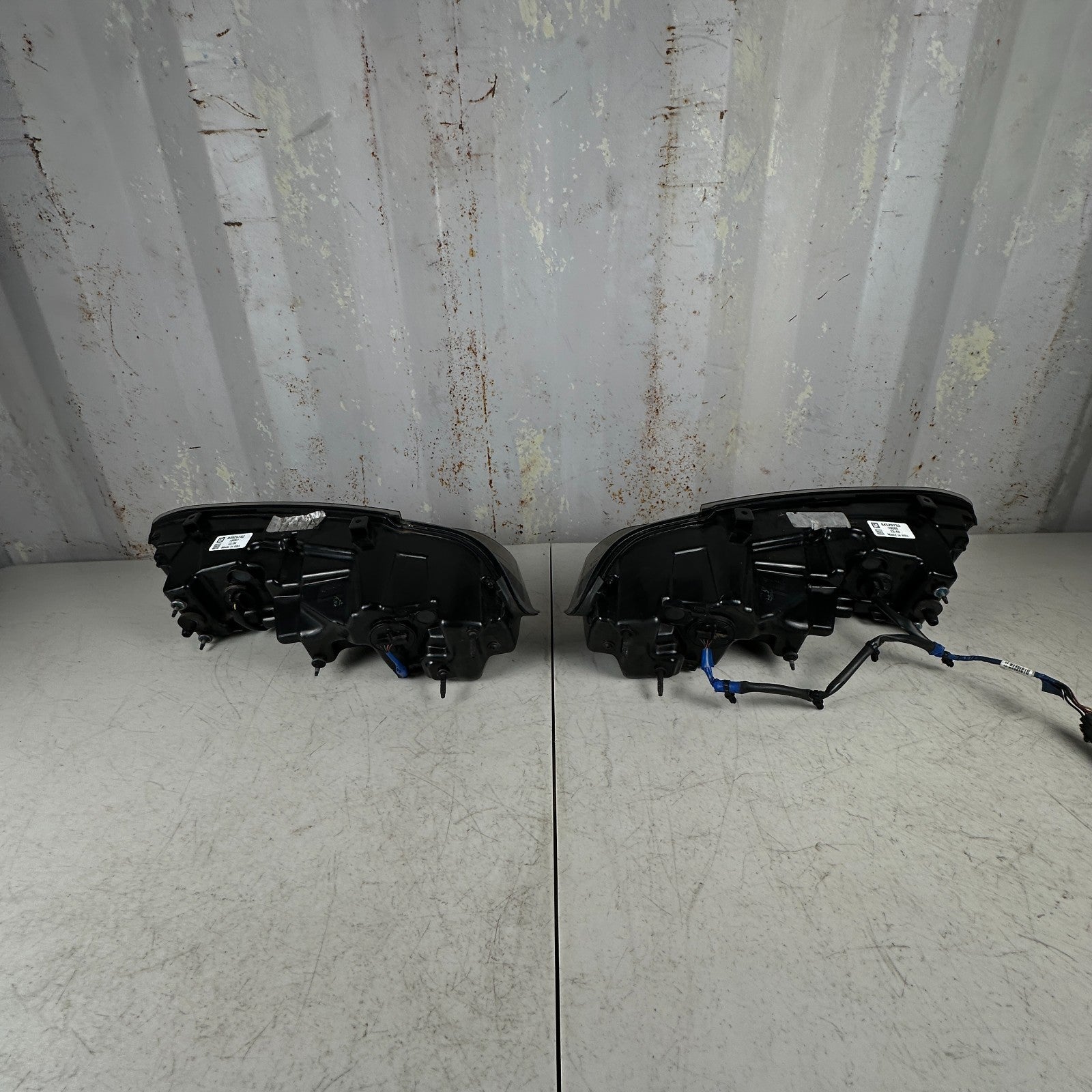 2019-2024 CHEVY CAMARO REAR LEFT & RIGHT SIDE LED TAIL LIGHT LAMP PAIR SET OEM