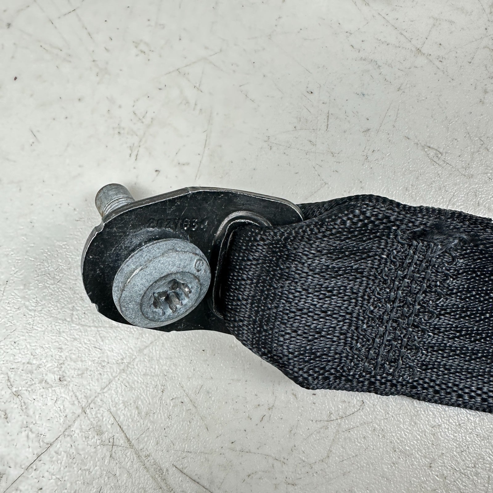 2019-2023 DODGE CHARGER REAR RIGHT PASSENGER SIDE SEAT BELT RETRACTOR BLACK OEM