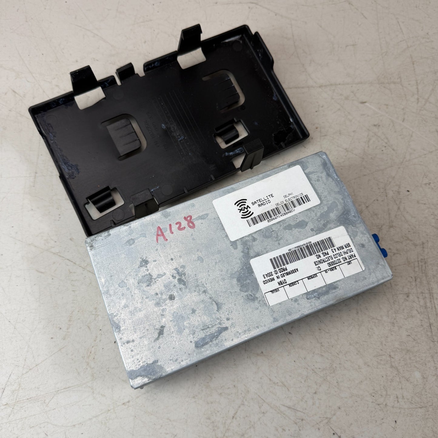 2005-2008 CHEVROLET CORVETTE C6 SATELLITE RADIO RECEIVER MODULE 22729350 OEM
