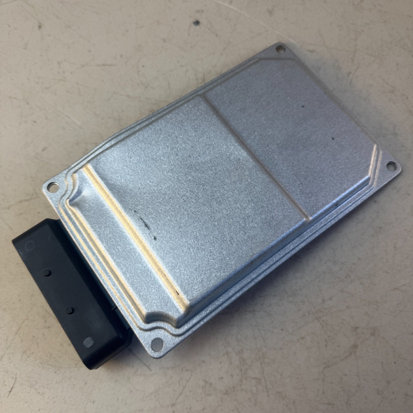 2017-2024 CHEVROLET CAMARO ZL1 ACTIVE SUSPENSION CONTROL MODULE 84214461 OEM
