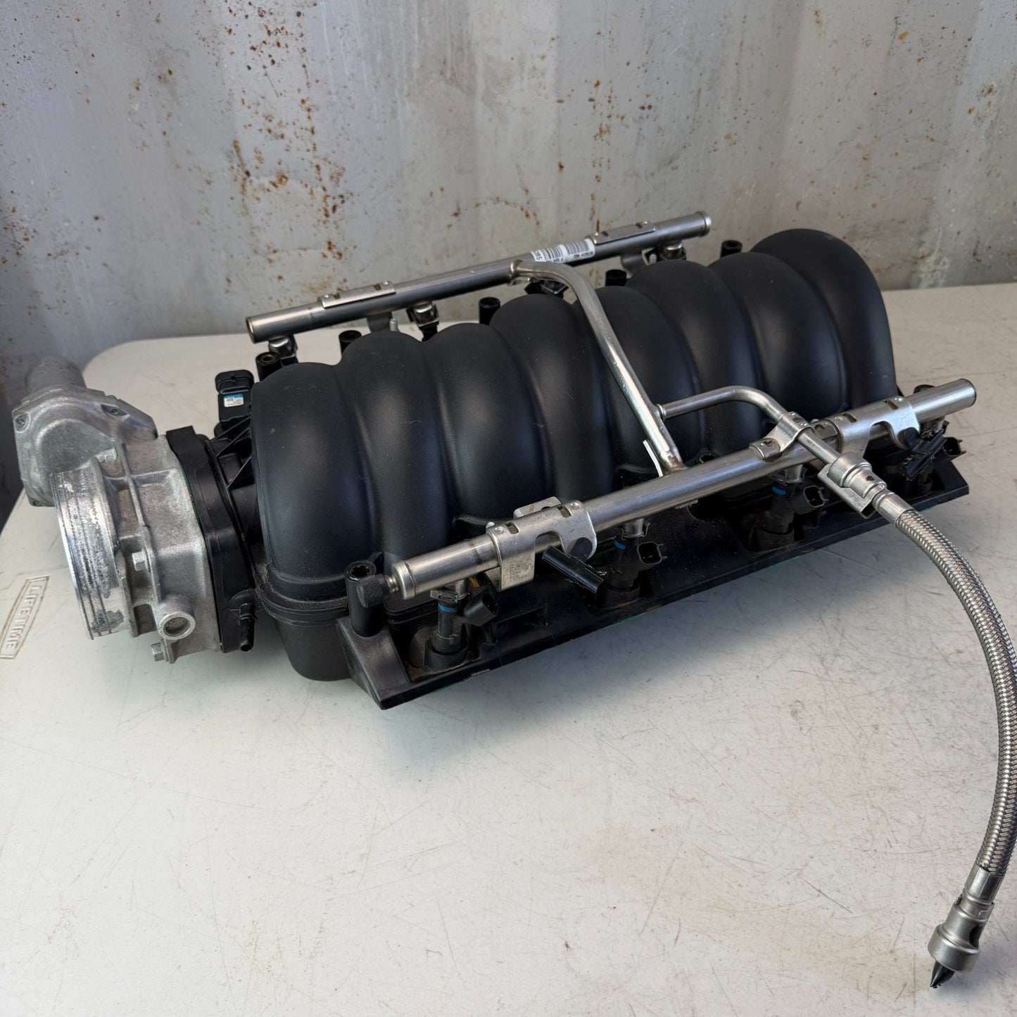 05-07 LS2 CHEVROLET CORVETTE C6 INTAKE MANIFOLD W/ FUEL INJECTION RAIL 12595285