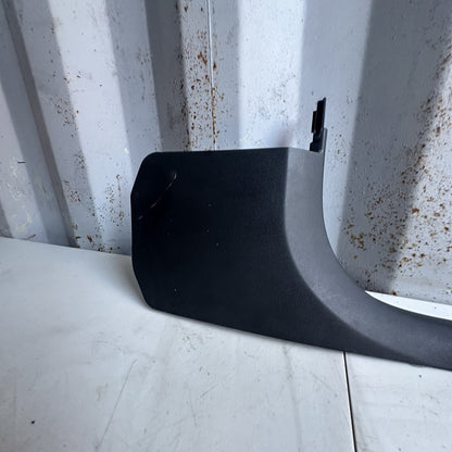 2014-2019 Chevy Corvette RH Right Passenger Carpet Retainer Jet Black Used Oem