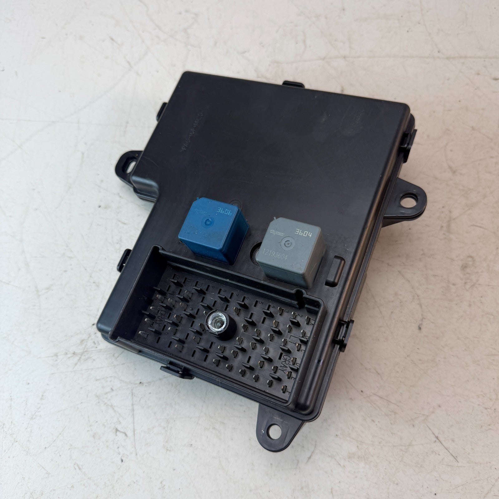 2007 CHEVROLET CORVETTE C6 CABIN BODY CONTROL MODULE UNIT BCM BCU 28061380 OEM