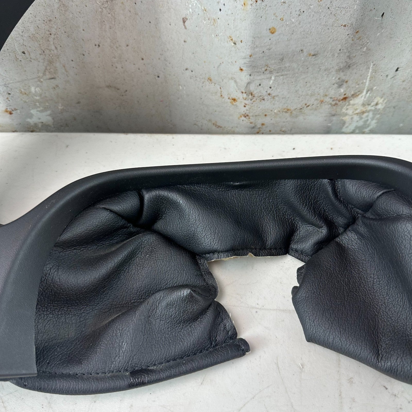 05-13 CHEVROLET CORVETTE C6 INSTRUMENT CLUSTER TRIM PLATE ASSEMBLY 15807290 OEM