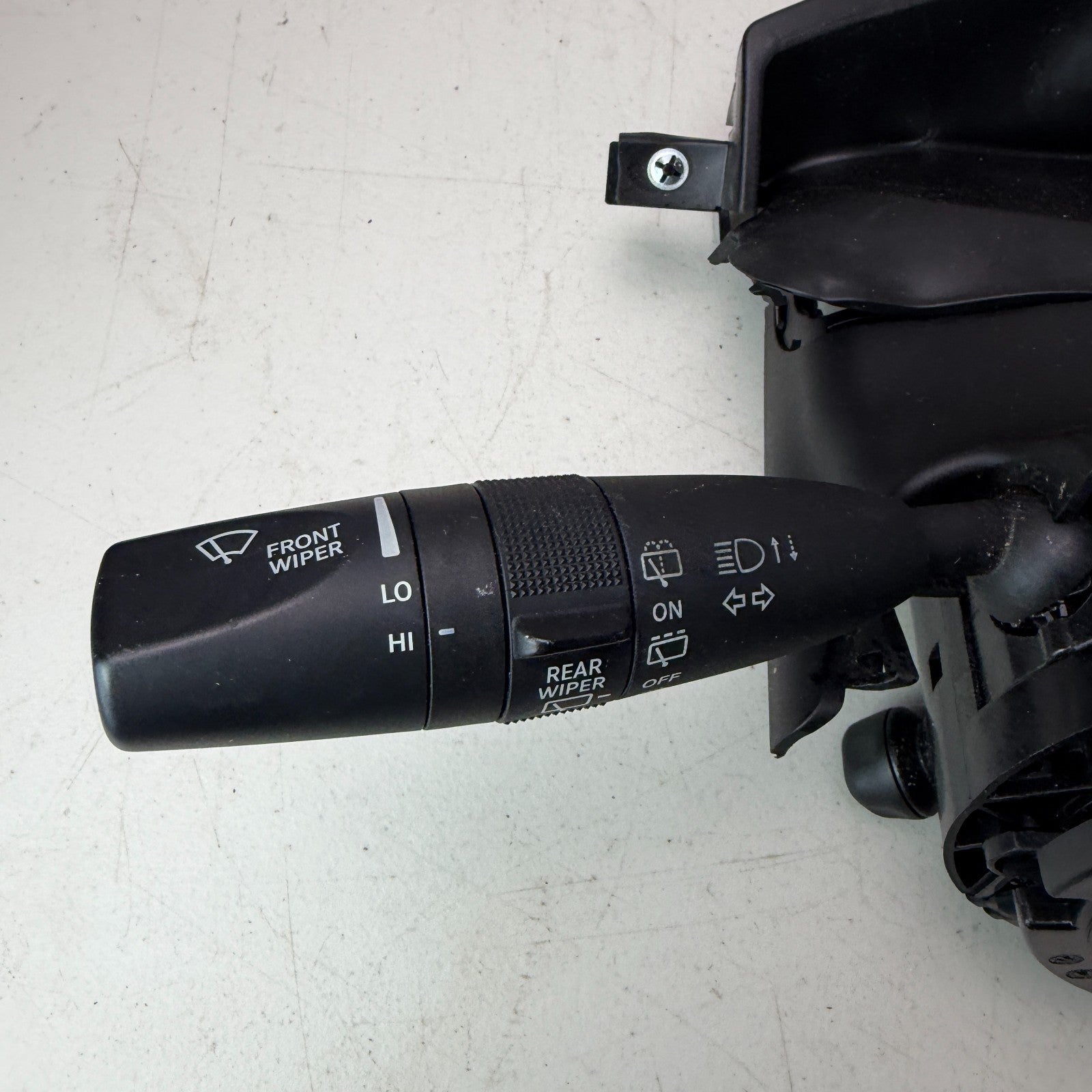 2017-2024 MASERATI LEVANTE TURN SIGNAL WIPER CONTROL SWITCH & TRIM 670147161 OEM