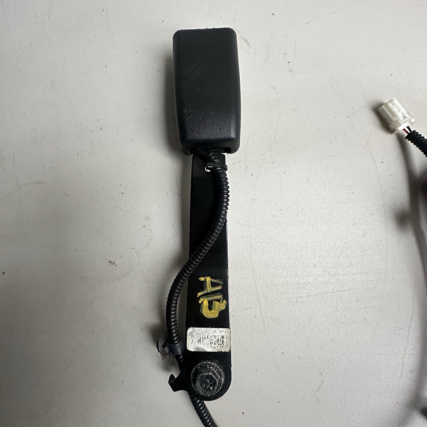 2015-2020 ACURA TLX FRONT LEFT DRIVER SIDE SEAT BELT BUCKLE OEM BLACK