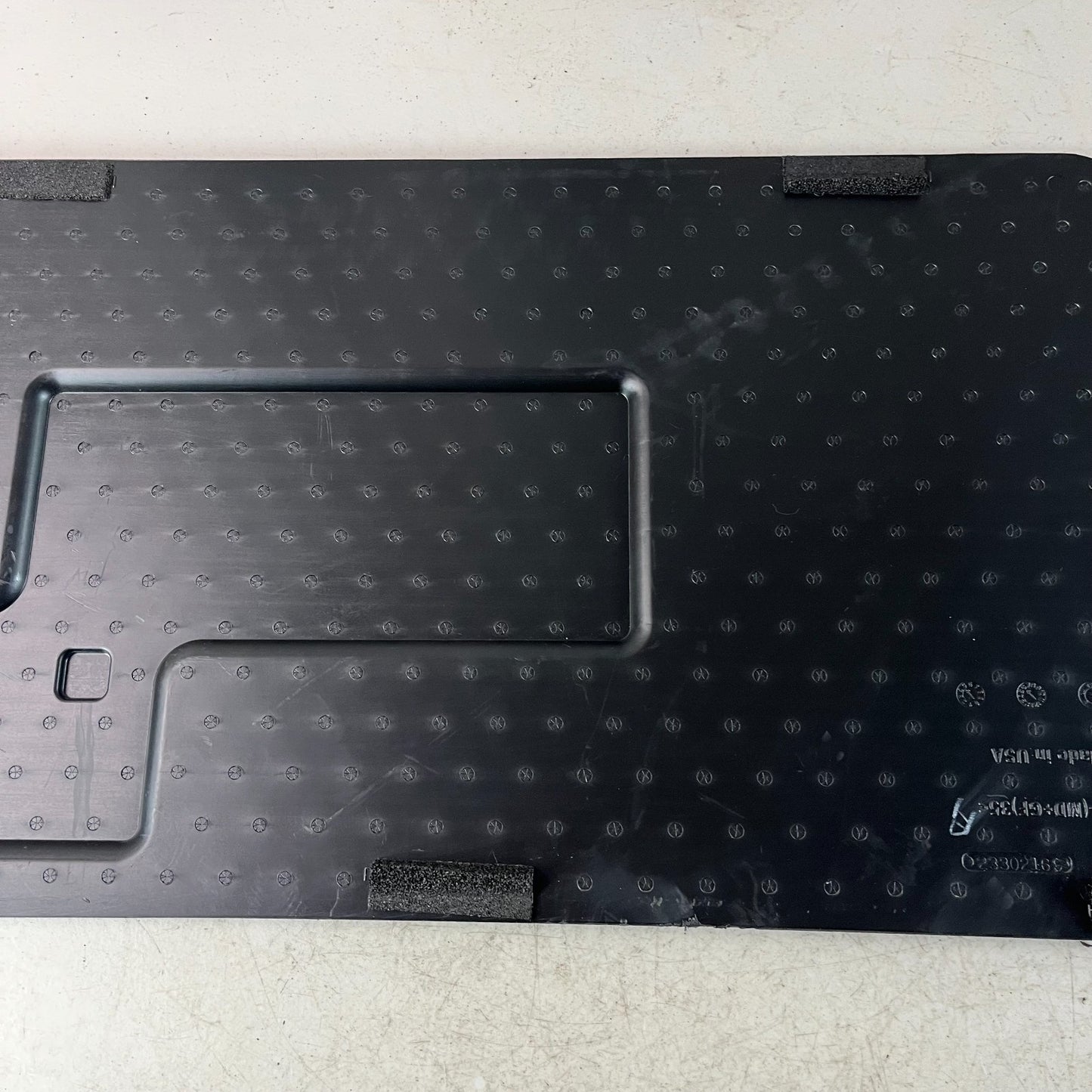 2014-2019 CHEVROLET CORVETTE REAR FLOOR CARGO STORAGE COMPARTMENT LID 23302169