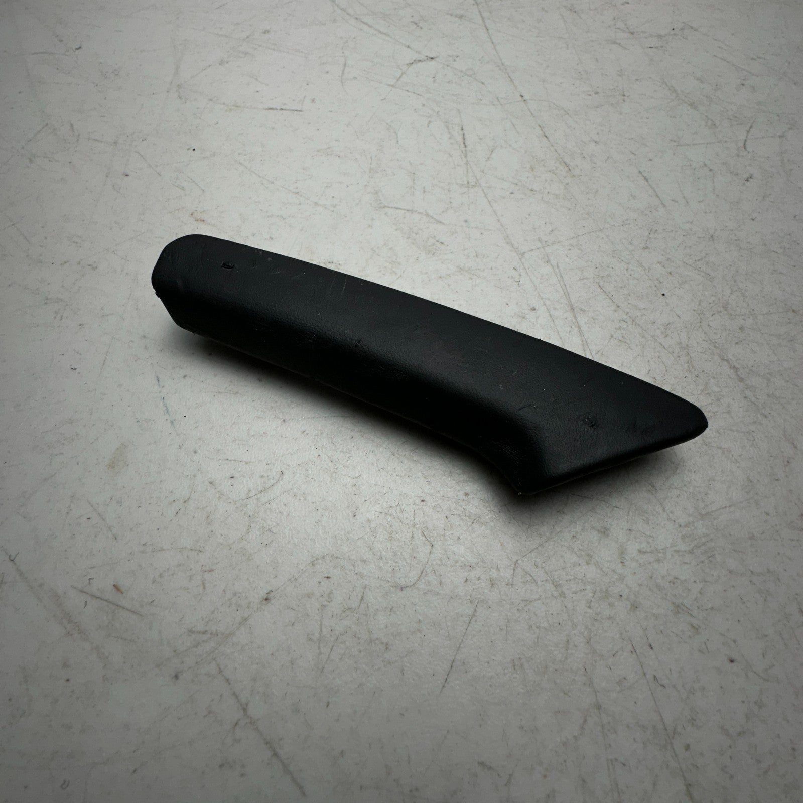 2014-2019 CHEVROLET CORVETTE C7 DASH DASHBOARD LEFT SIDE GRIP GRAB HANDLE OEM