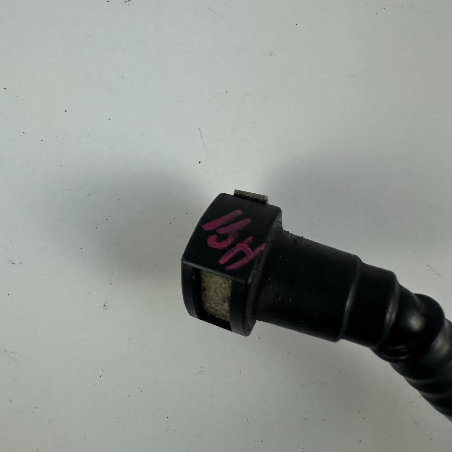2010-2015 CHEVROLET CAMARO FUEL RETURN VACUUM LINE HOSE PIPE OEM