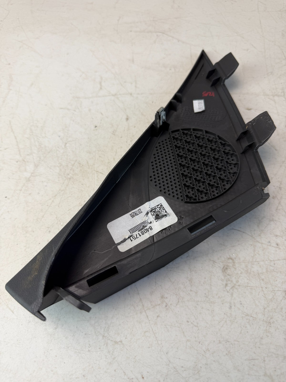 2016-2024 CHEVROLET CAMARO DASH DASHBOARD LEFT SIDE SPEAKER COVER TRIM 84081751