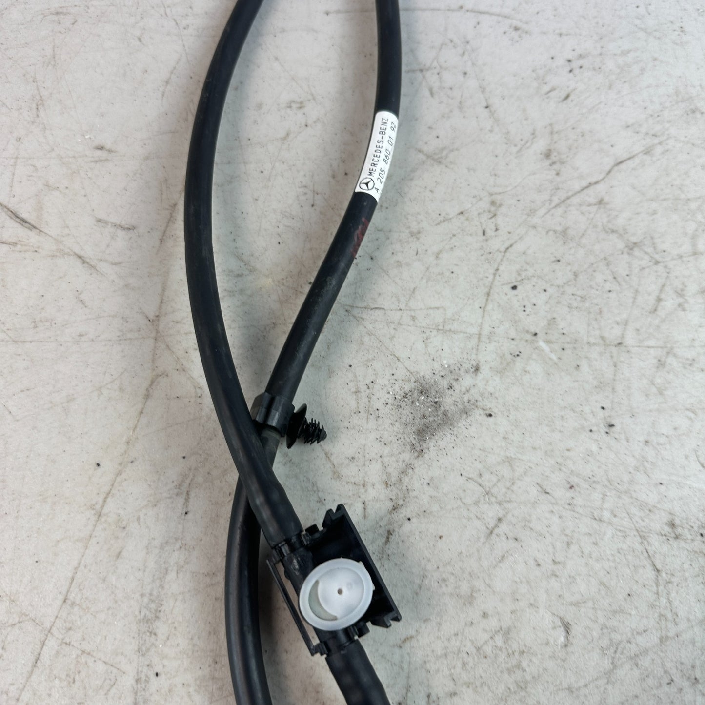 2015-2021 MERCEDES W205 C300 WINDSHEILD WASHER RESERVOIR LINE HOSE A2058600192