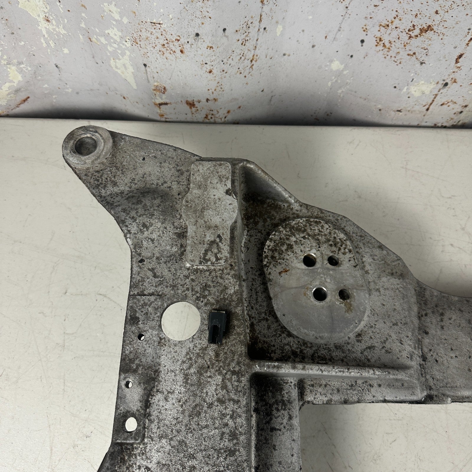 05-13 CHEVROLET CORVETTE C6 FRONT SUSPENSION SUBFRAME CROSSMEMBER CARRIER OEM