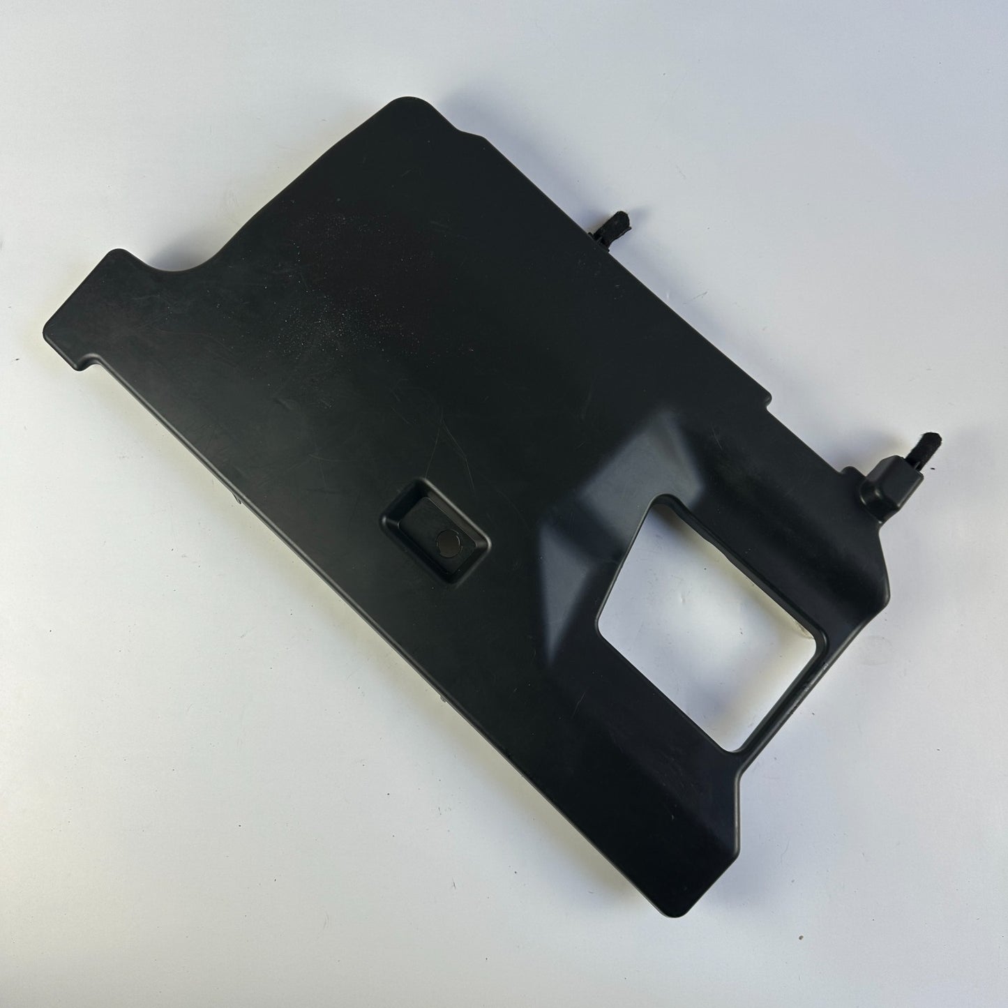 2013-2017 HONDA ACCORD FRONT RIGHT UNDER DASH GLOVE BOX KNEE PANEL BLACK OEM