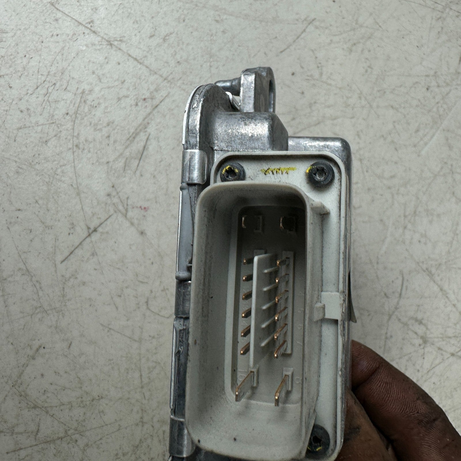 2014-2019 CHEVROLET CORVETTE C7 FUEL PUMP CONTROL MODULE UNT 23184800 OEM