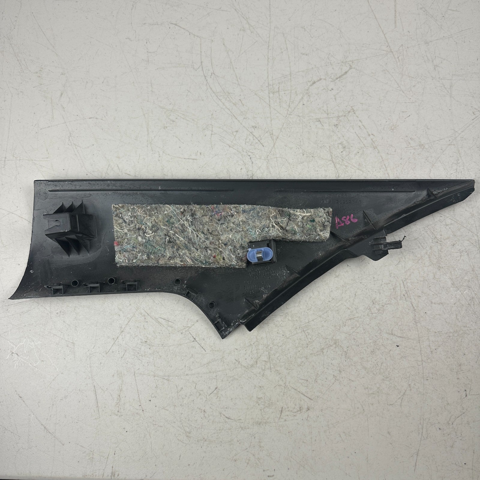 2010-2015 CHEVROLET CAMARO REAR LEFT DRIVER SIDE C-PILLAR TRIM BLACK 20962343