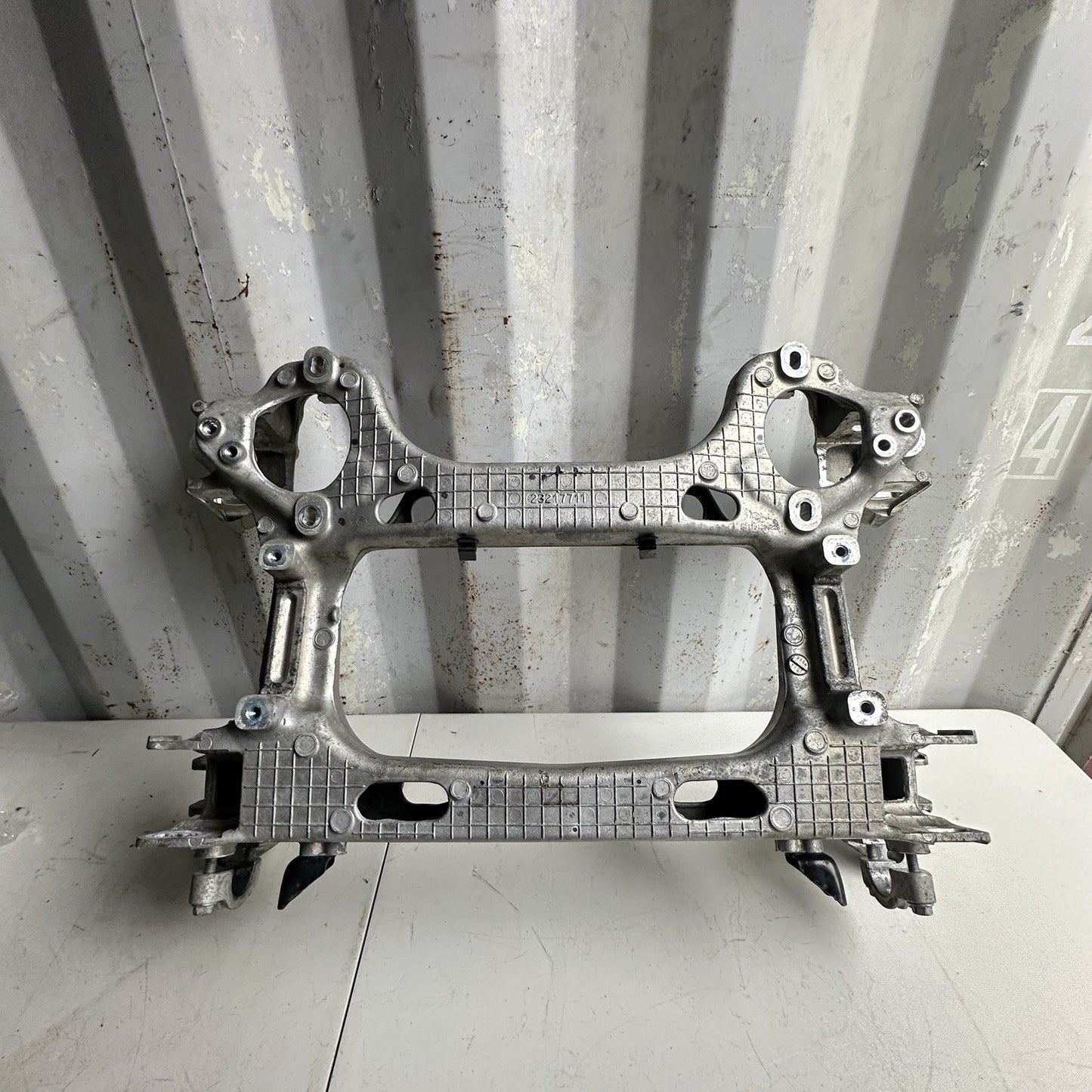 14-19 CHEVROLET CORVETTE C7 REAR SUBFRAME SUSPENSION CRADLE 23217711 OEM