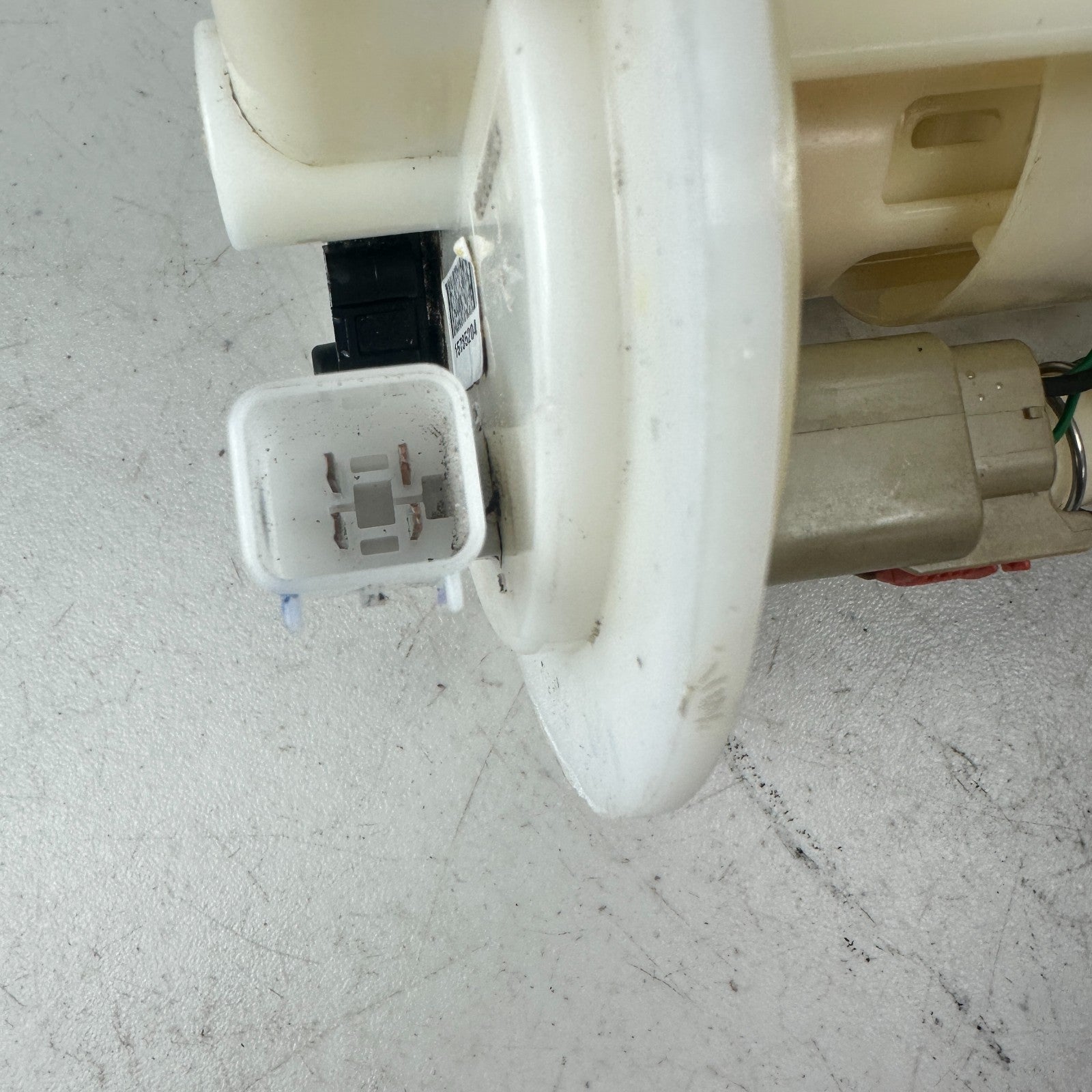 05-13 CHEVROLET CORVETTE CADILLAC XLR RIGHT FUEL PUMP MODULE ASSEMBLY TANK OEM