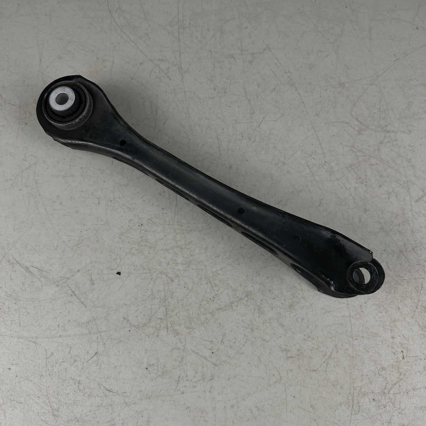 2016-2024 CHEVROLET CAMARO REAR LEFT DRIVER SIDE UPPER TRAILING CONTROL ARM OEM