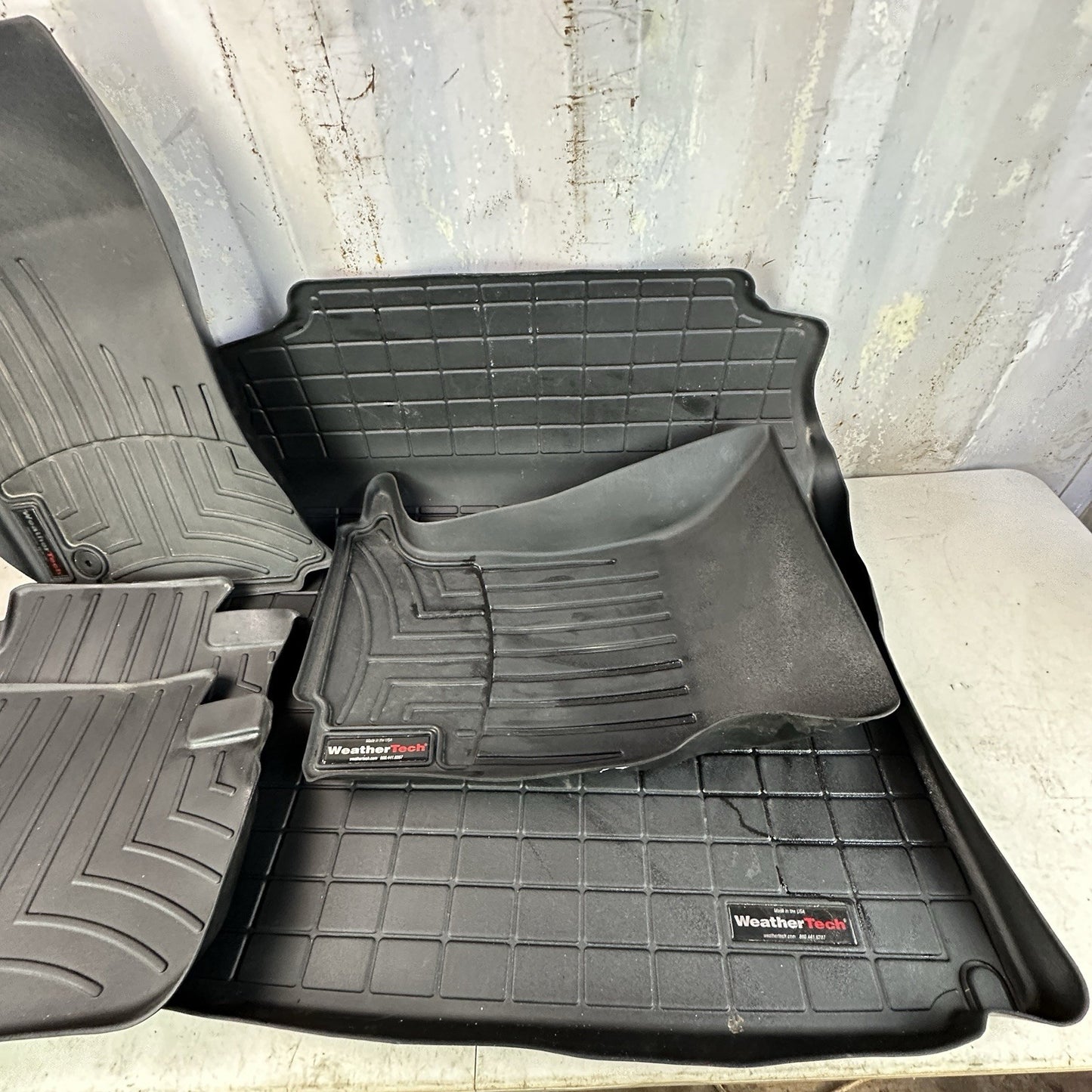 2009-2015 Cadillac CTS-V Weather Tech Floor/Trunk Rubber Floor Mats Set 5 PIECES