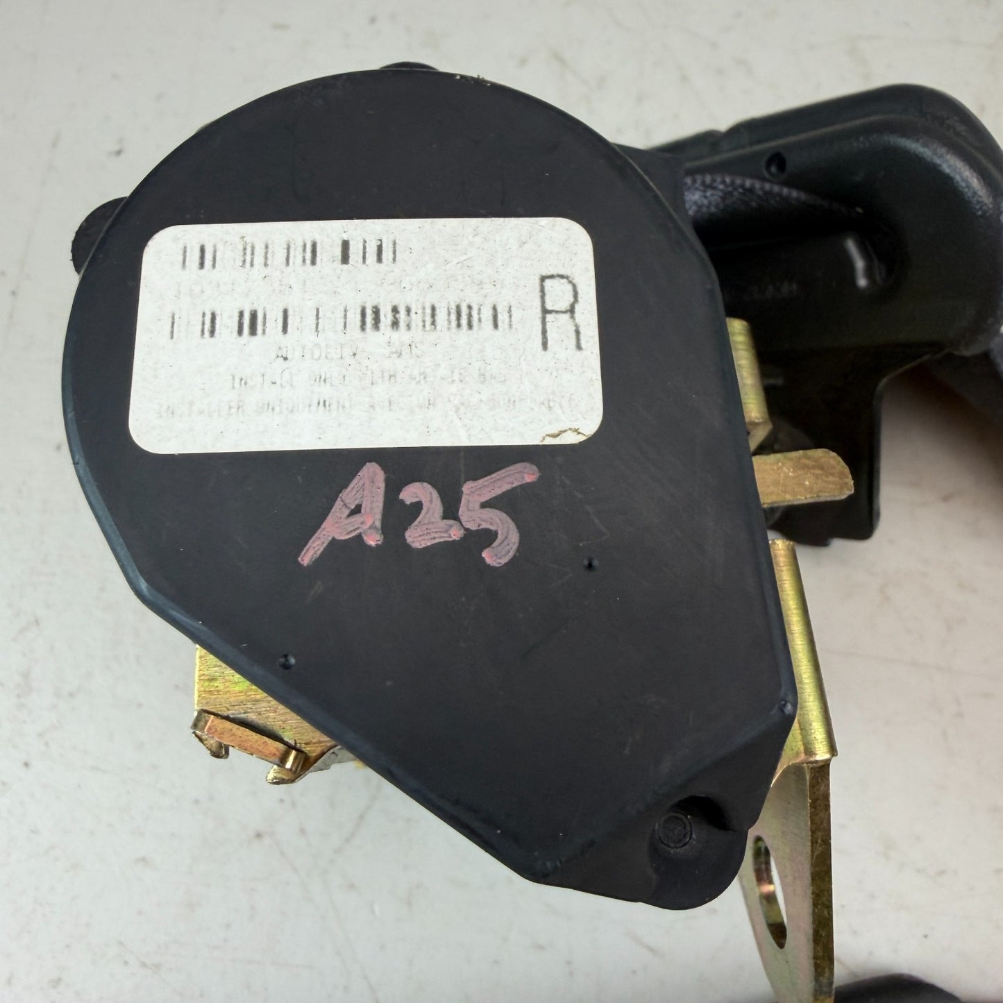05-13 CHEVROLET CORVETTE C6 FRONT RIGHT SEATBELT SEAT BELT RETRACTOR BLACK OEM