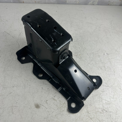 2017-2022 HONDA CR-V CRV FRONT RIGHT BUMPER DRIVER SIDE BAR MOUNT BRACKET OEM