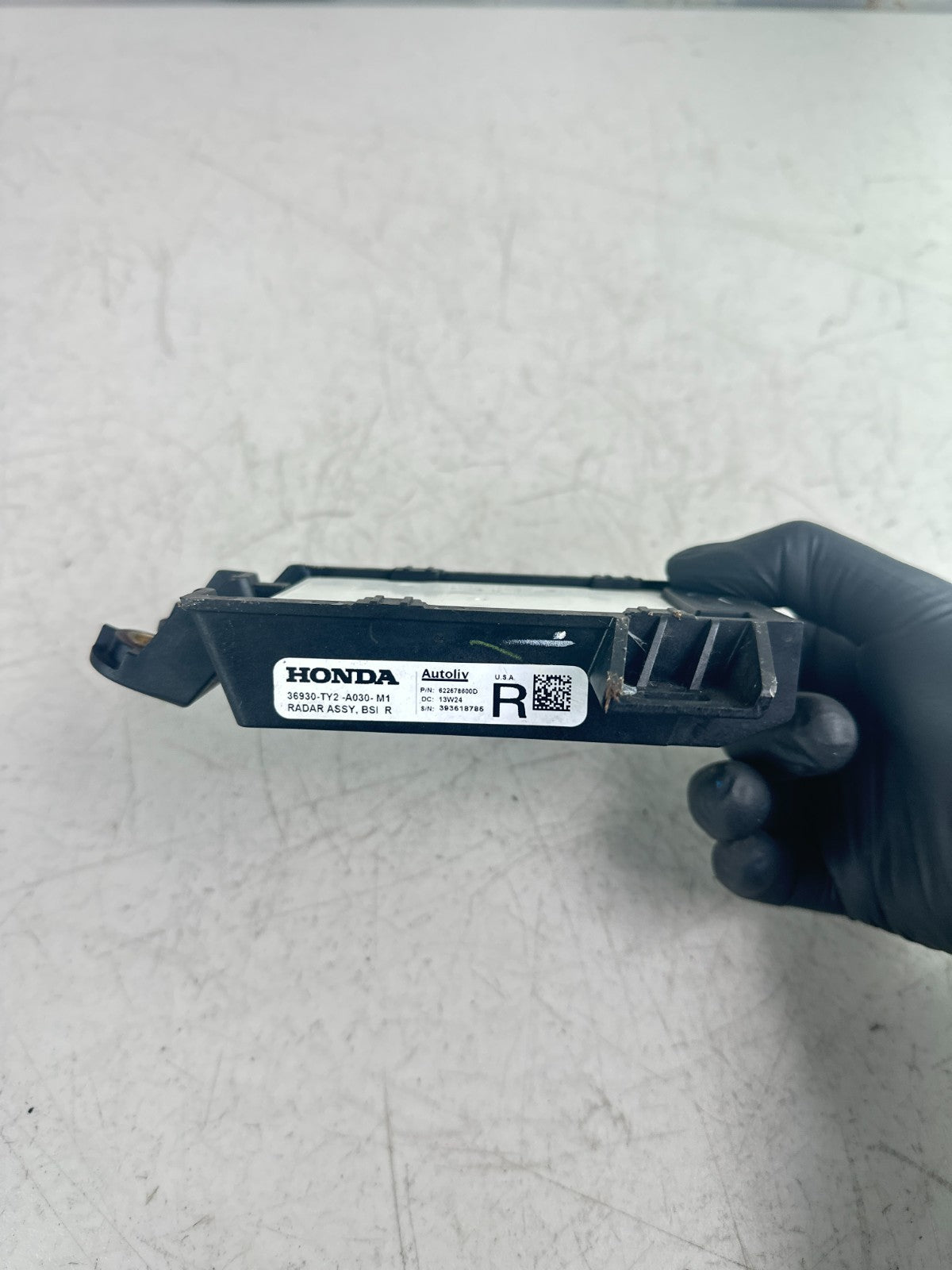 2014-17 ACURA RLX REAR RIGHT PASSENGER SIDE BLIND SPOT SENSOR CONTROL MODULE OEM