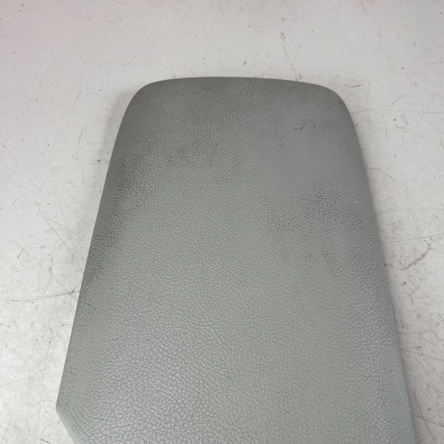 2005-2013 CHEVROLET CORVETTE C6 FRONT CENTER CONSOLE ARMREST LID DOOR GRAY OEM