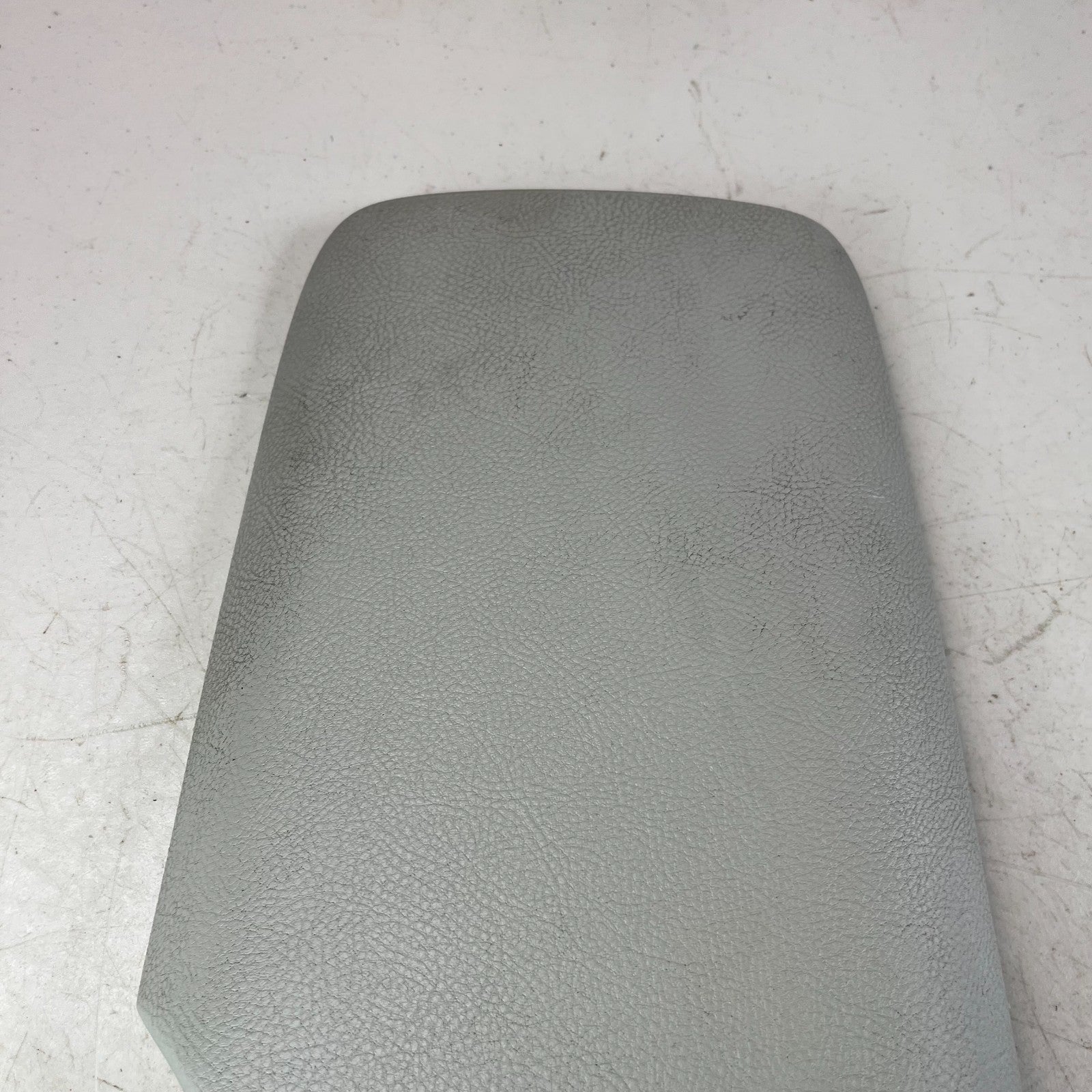 2005-2013 CHEVROLET CORVETTE C6 FRONT CENTER CONSOLE ARMREST LID DOOR GRAY OEM