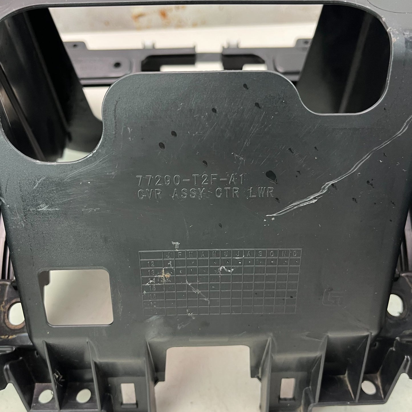 2013-2017 HONDA ACCORD FRONT CENTER DASH STORAGE BOX PANEL ASSY 77290-T2F-A1 OEM