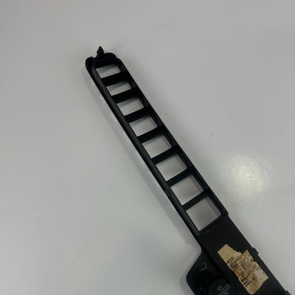 10-15 CHEVROLET CAMARO UPPER DASH DEFROST VENT WITH CLIMATE SENSOR 13245029 OEM