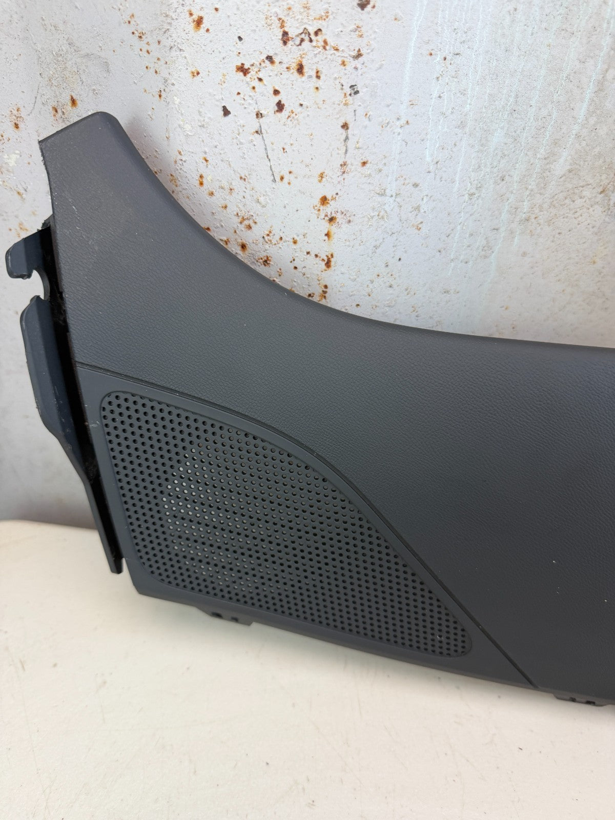 2016-2024 CHEVROLET CAMARO DASH DASHBOARD DEFROST GRILLE COVER TRIM PANEL OEM