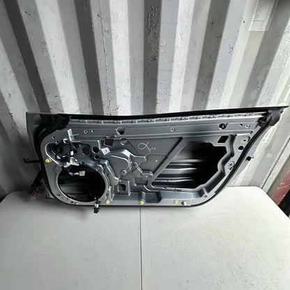 2014 2015 2016 2017 2018 2019 CHEVY CORVETTE C7 RIGHT DOOR SHELL OEM RH Silver