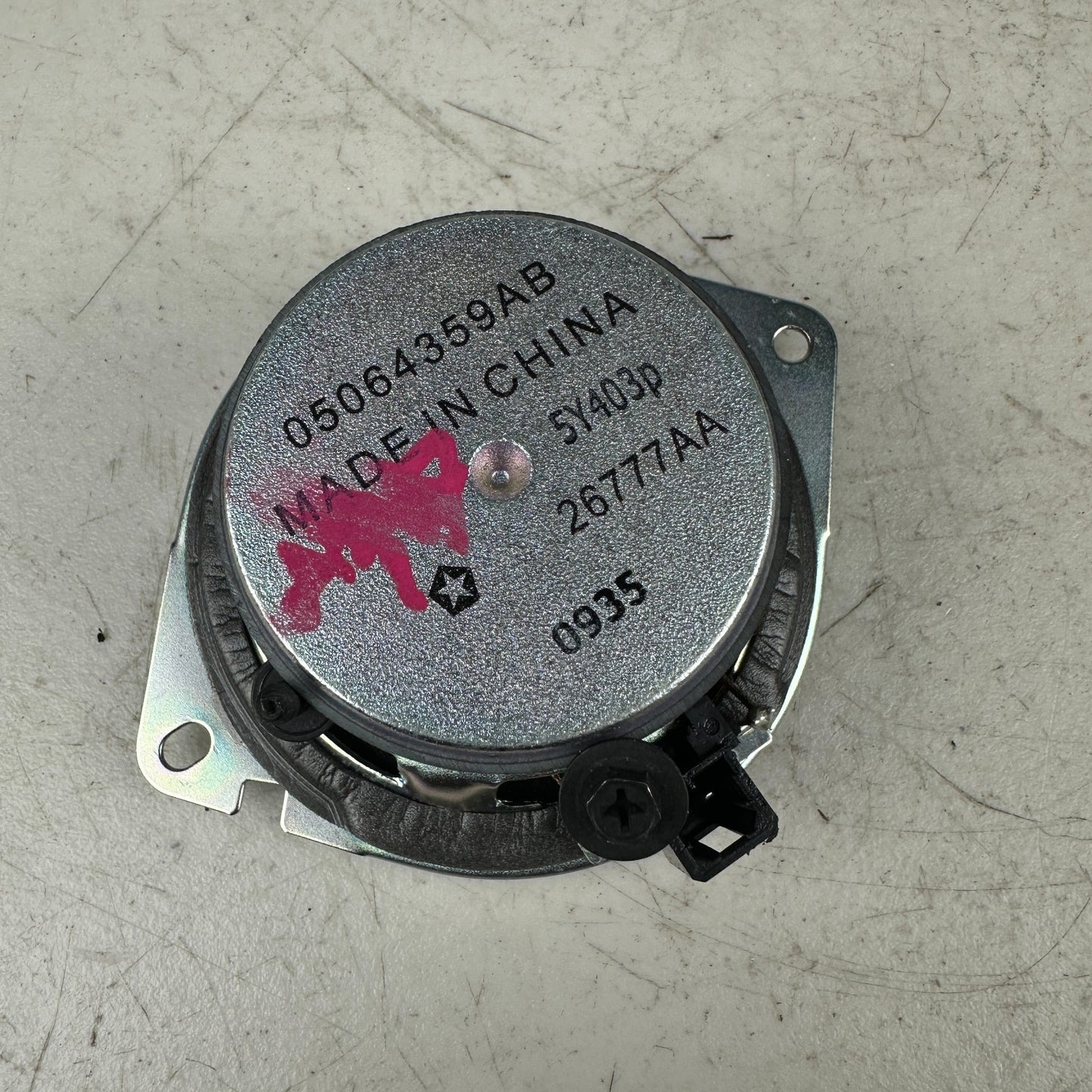 2015-2023 DODGE CHALLENGER FRONT DASHBOARD AUDIO SOUND SPEAKER 05064359AB OEM